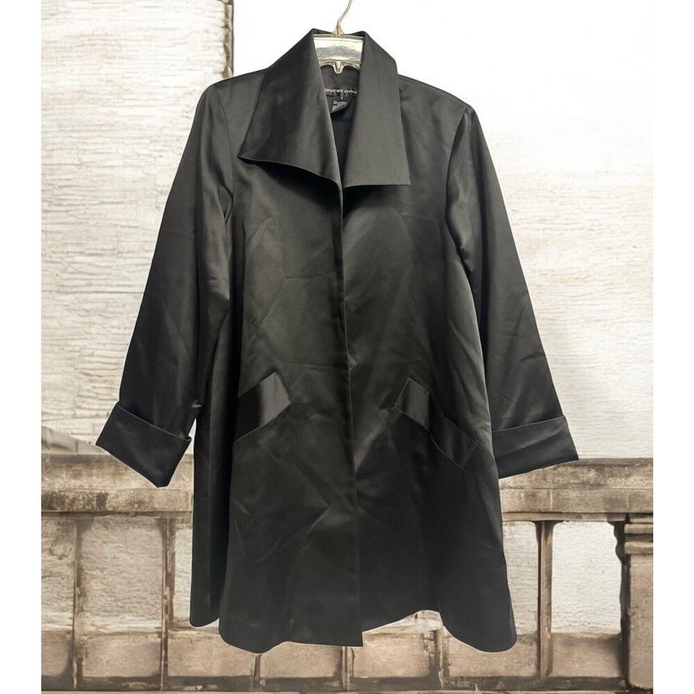 Vtg Andrea Jovine Satin women's Size 6 Oversized Coat Jacket cardigan Black